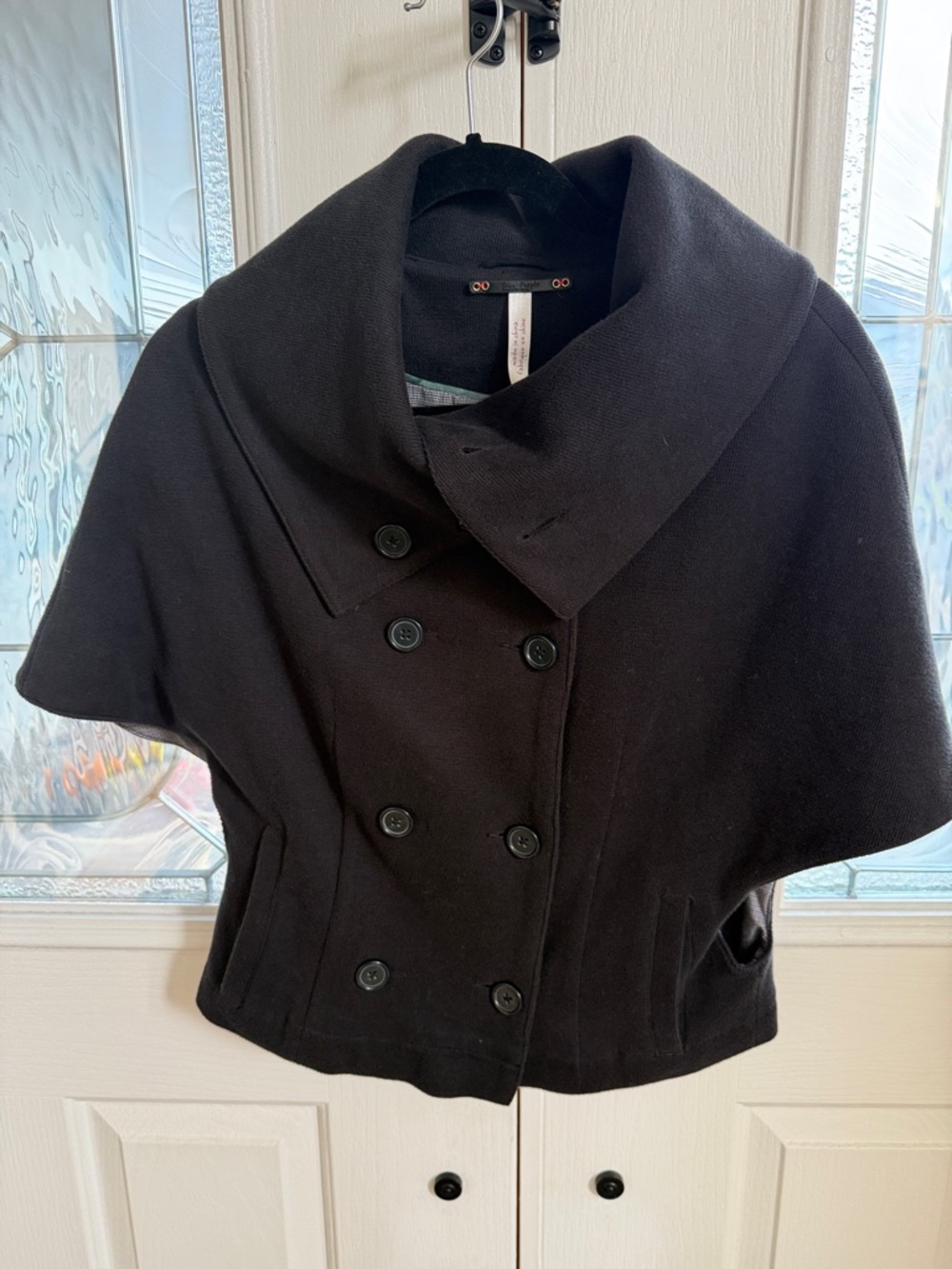 FREE PEOPLE BLK DOUBLED BREASTED CAPE COAT SIZE M. Like New.